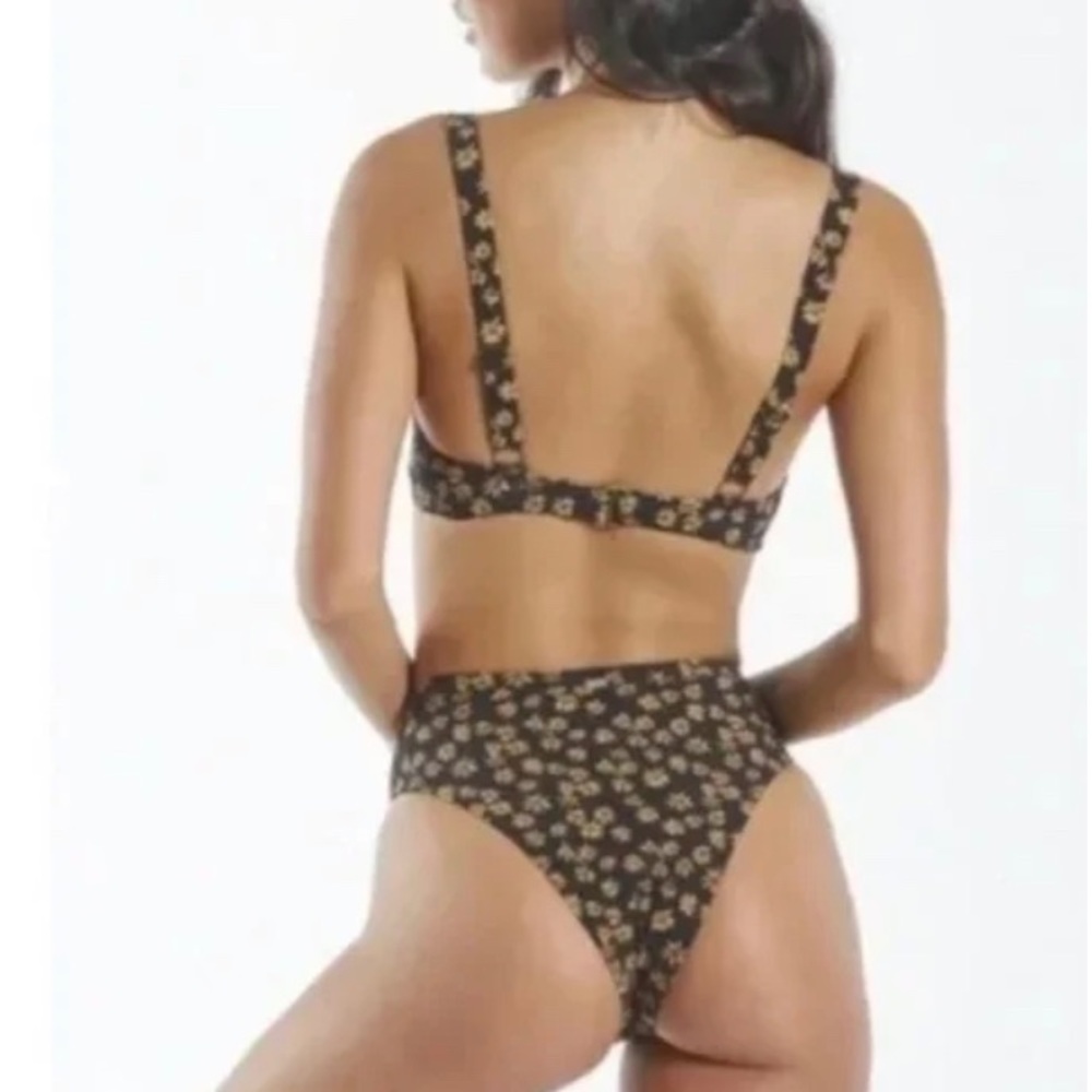 Floral High-Waisted Bikini Set - Picture 2 of 9